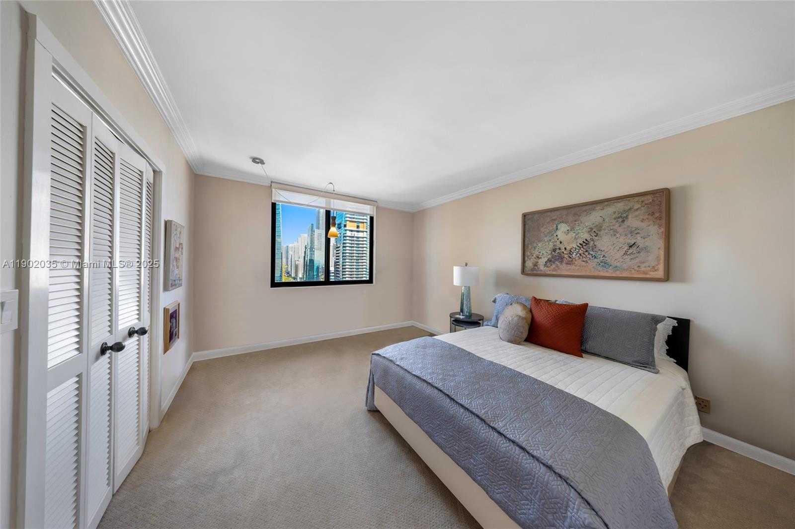 Small Image of 1581 BRICKELL AVE #2104, Miami Number 31