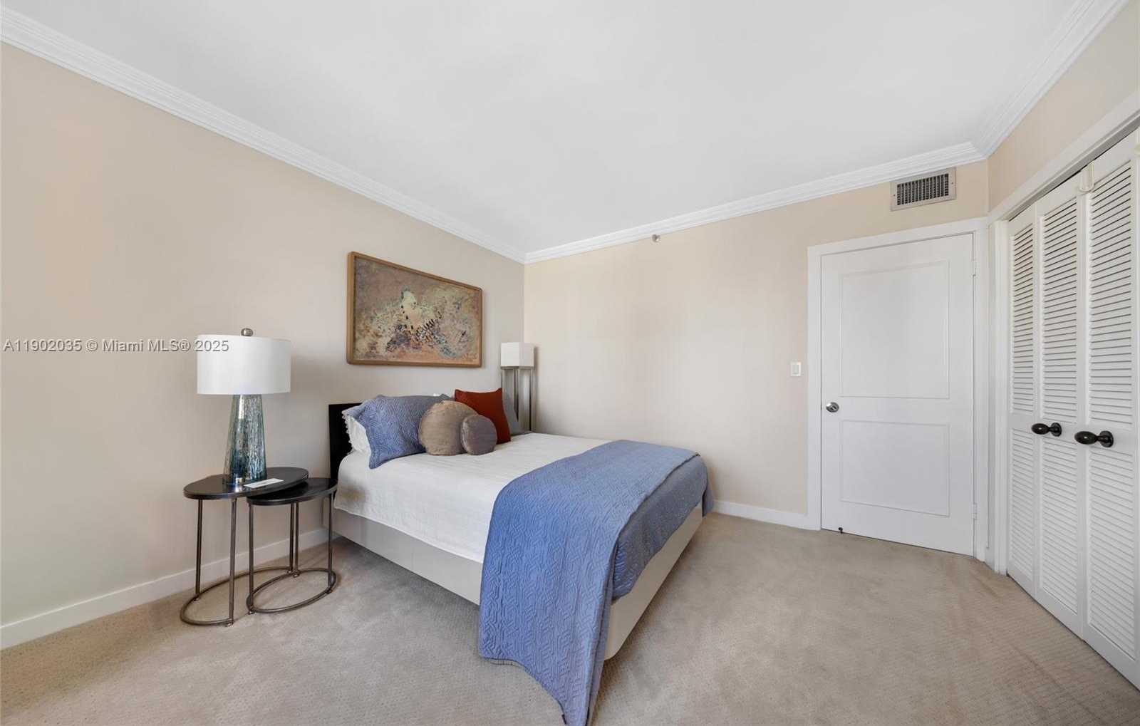 Small Image of 1581 BRICKELL AVE #2104, Miami Number 32