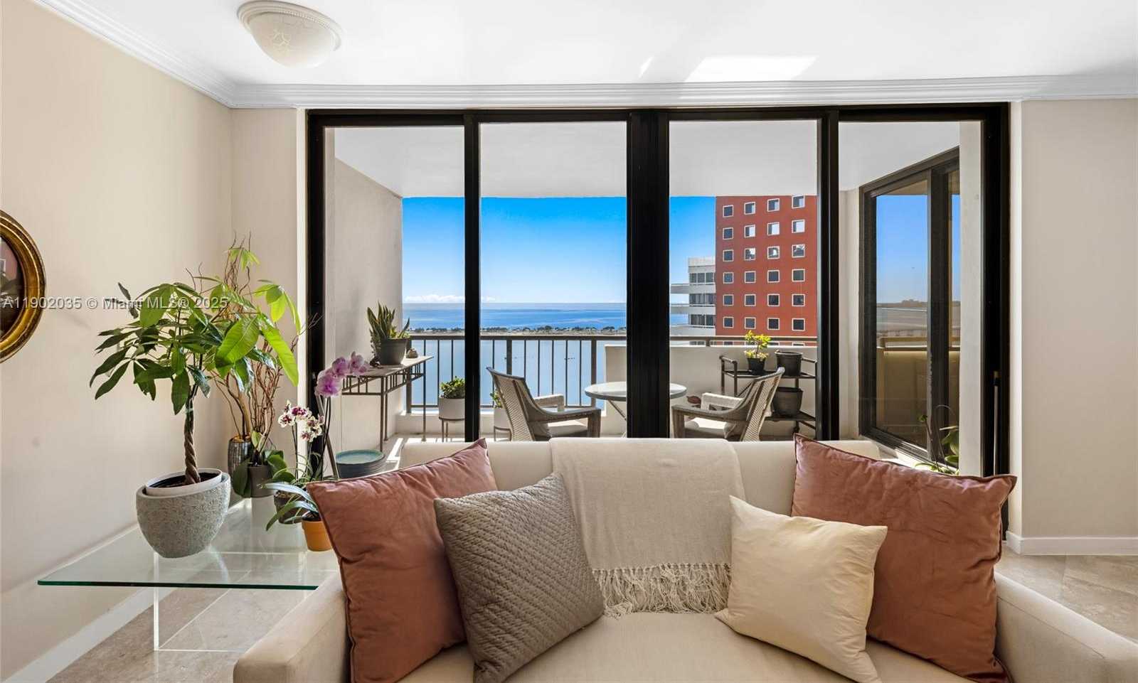 Small Image of 1581 BRICKELL AVE #2104, Miami Number 9