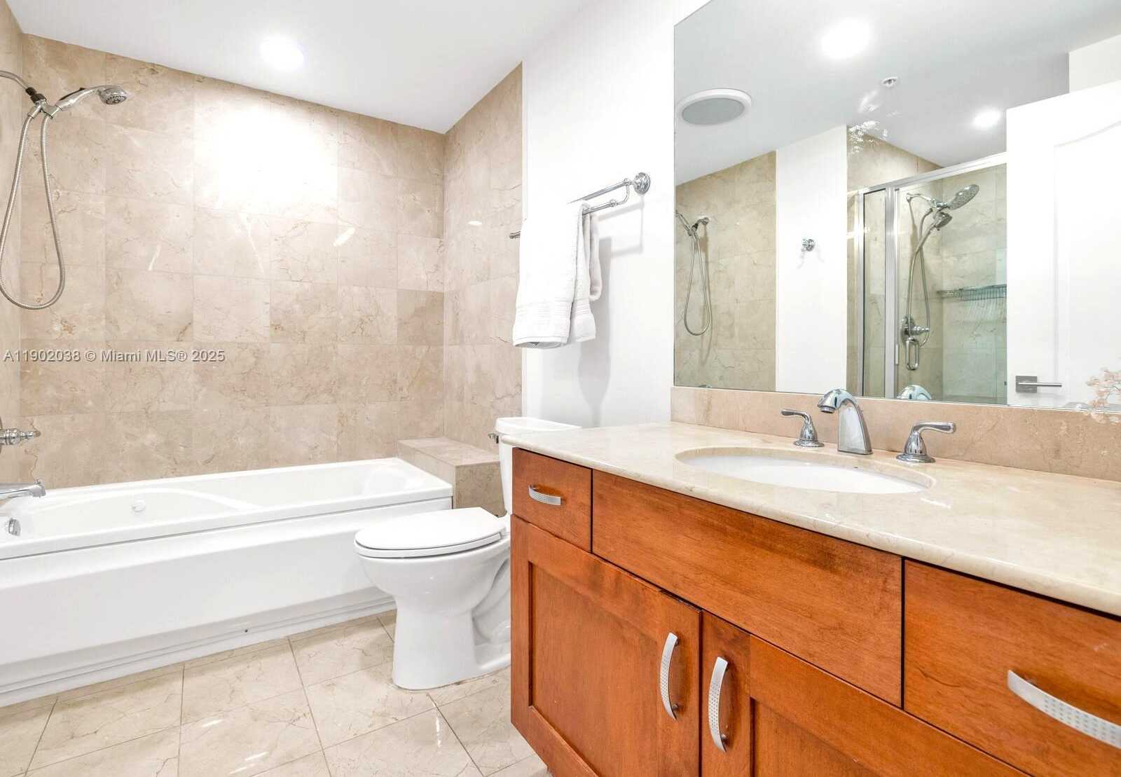 Small Image of 20 CALABRIA AVE #505, Coral Gables Number 14