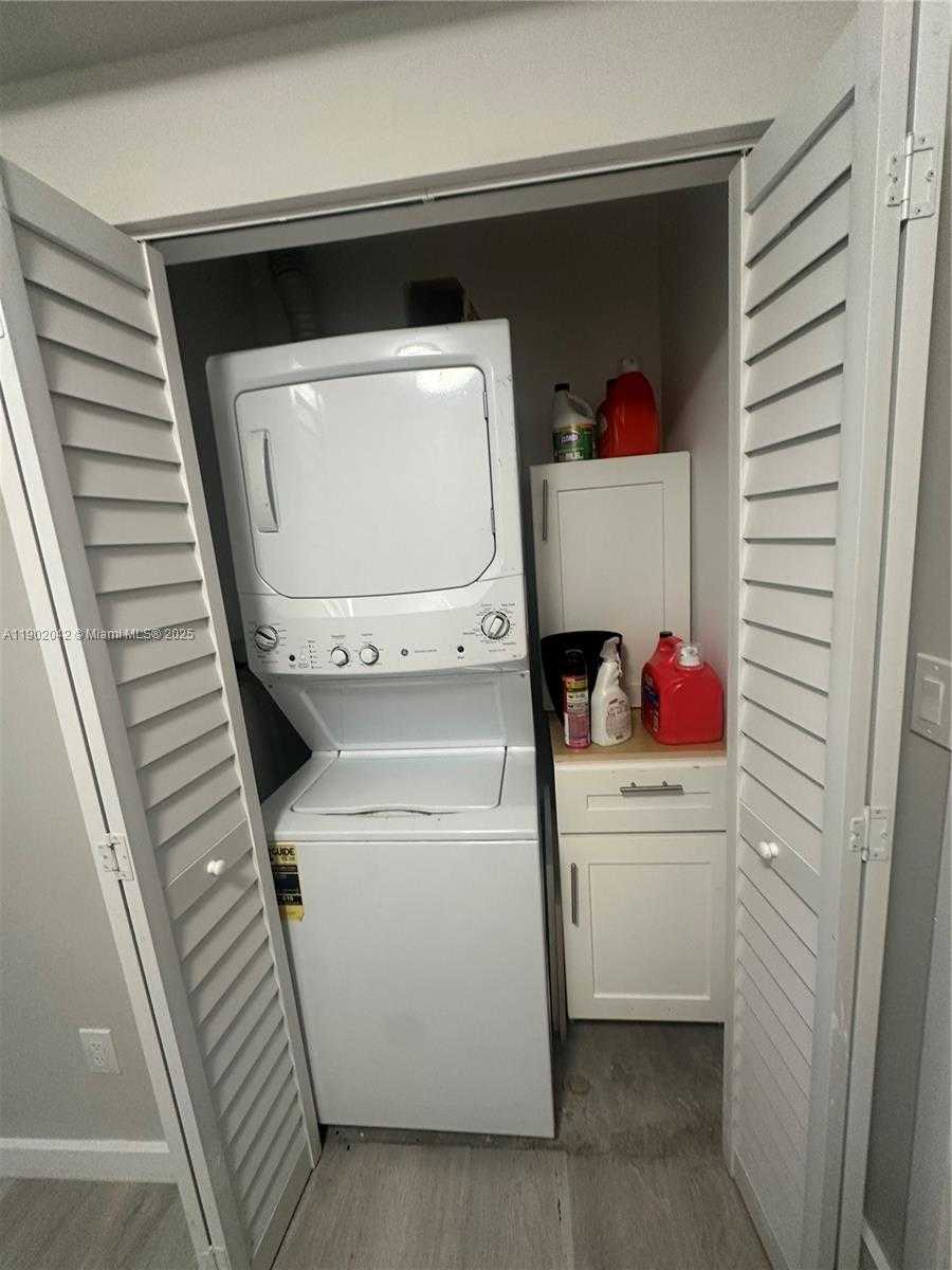 Small Image of 3666 NORTH EAST 167TH ST #30, North Miami Beach Number 12