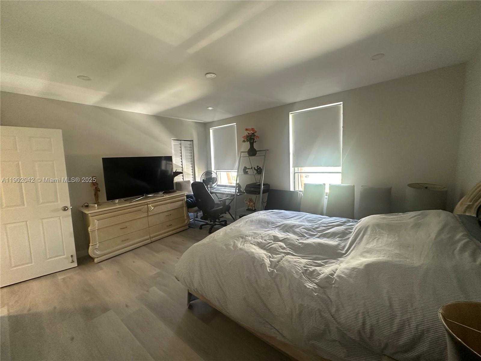 Small Image of 3666 NORTH EAST 167TH ST #30, North Miami Beach Number 18