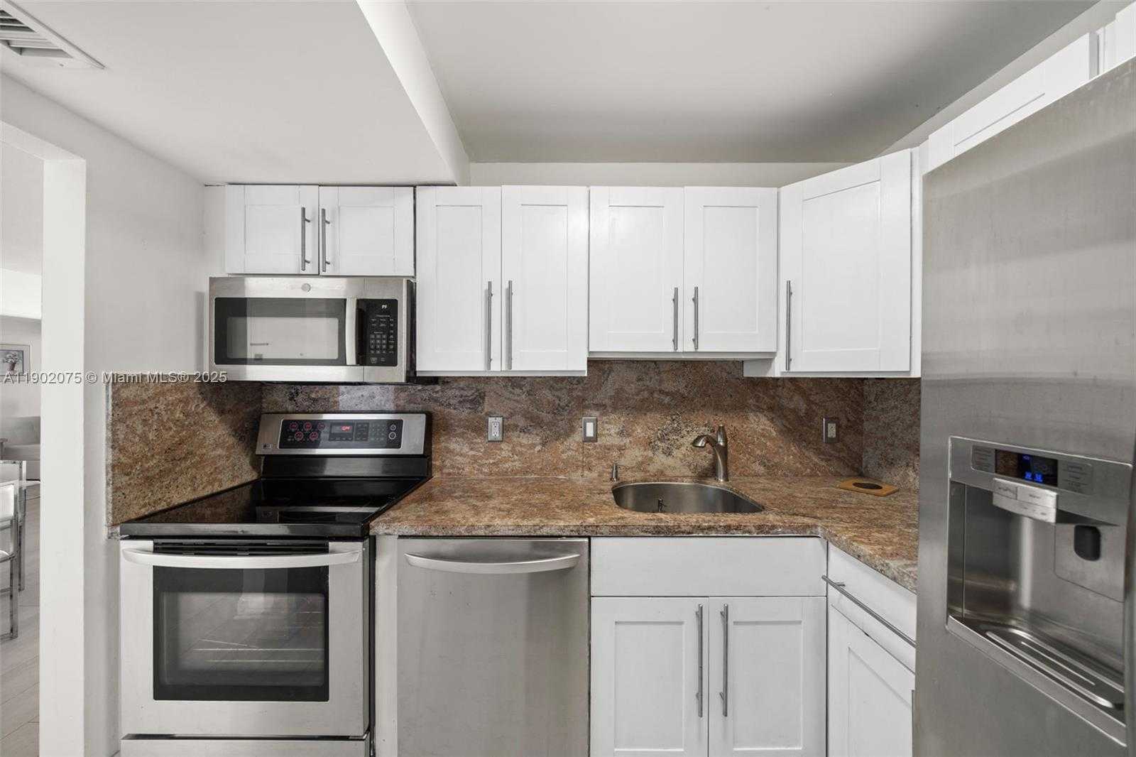 Small Image of 20505 EAST COUNTRY CLUB DRIVE #1232, Aventura Number 24