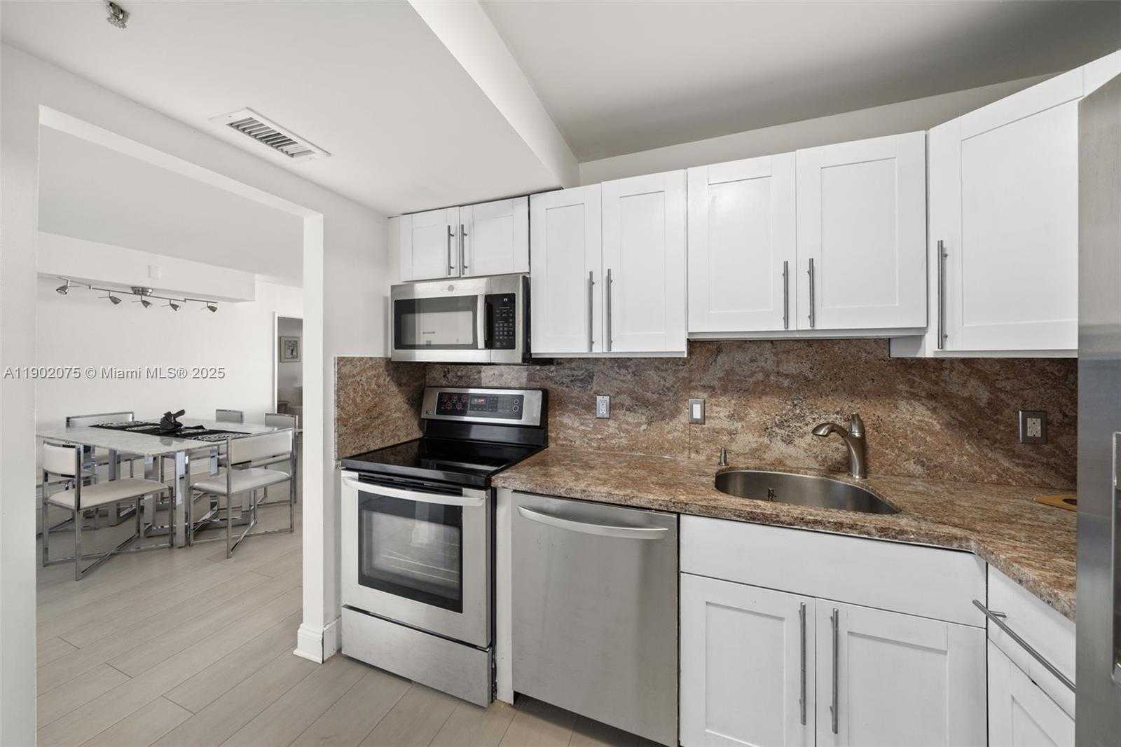 Small Image of 20505 EAST COUNTRY CLUB DRIVE #1232, Aventura Number 25