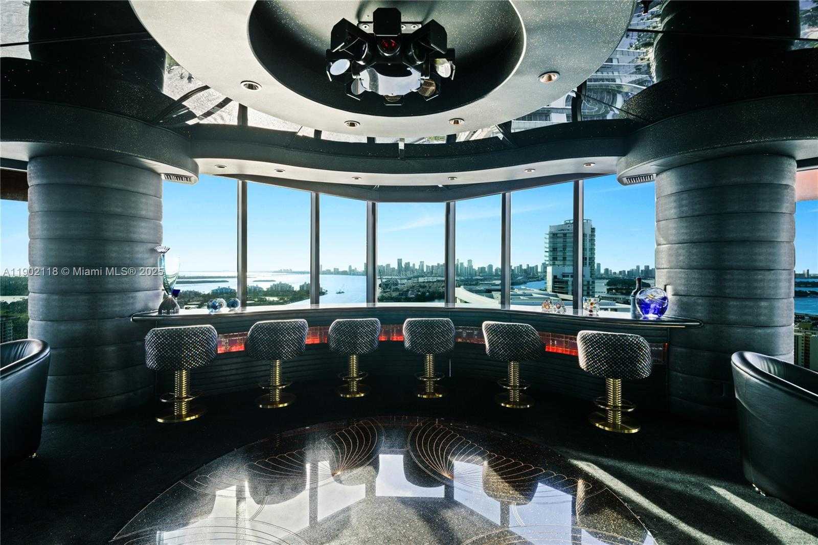 Small Image of 300 SOUTH POINTE DR #TH 3103, Miami Beach Number 2