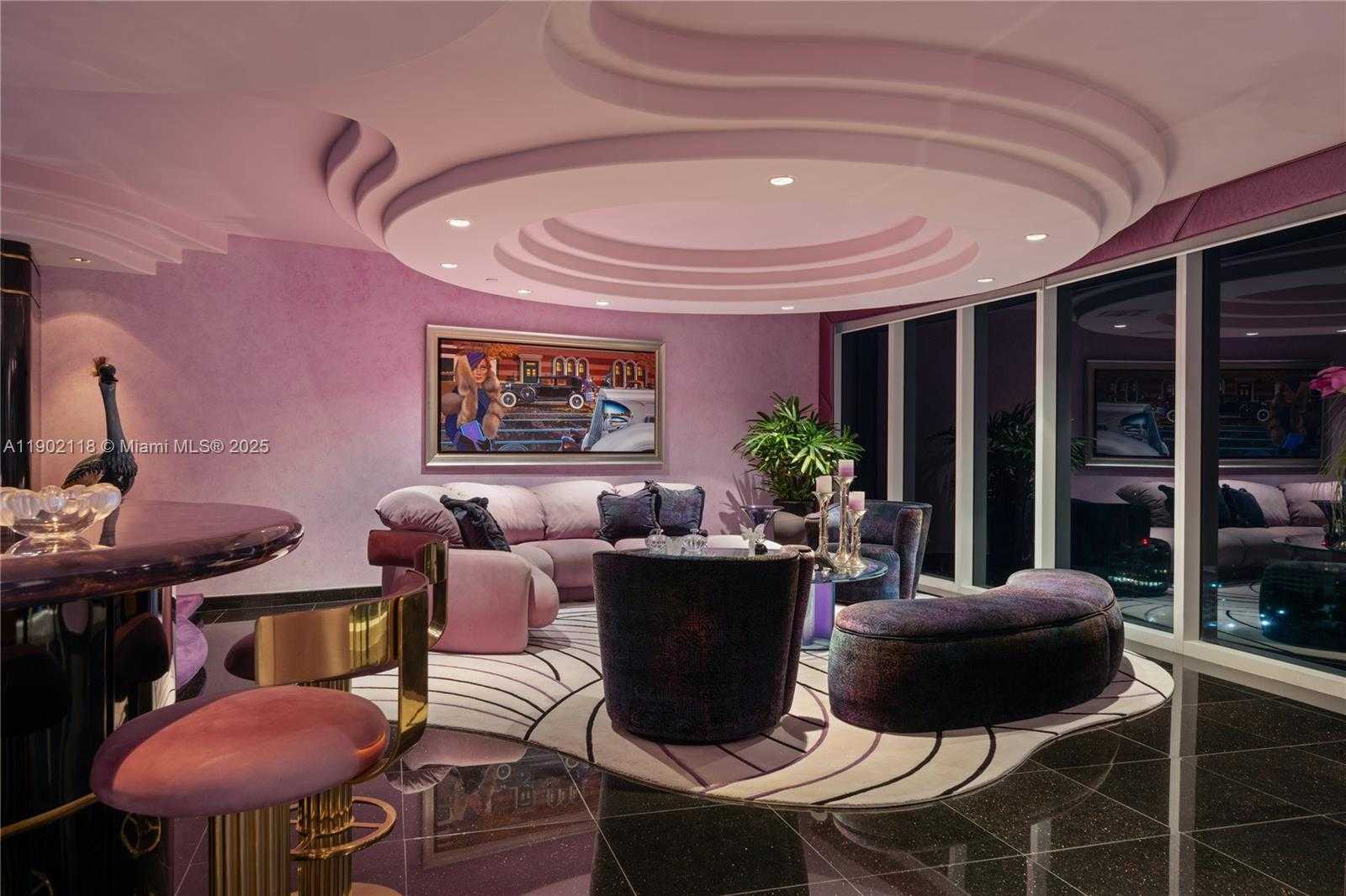 Small Image of 300 SOUTH POINTE DR #TH 3103, Miami Beach Number 24