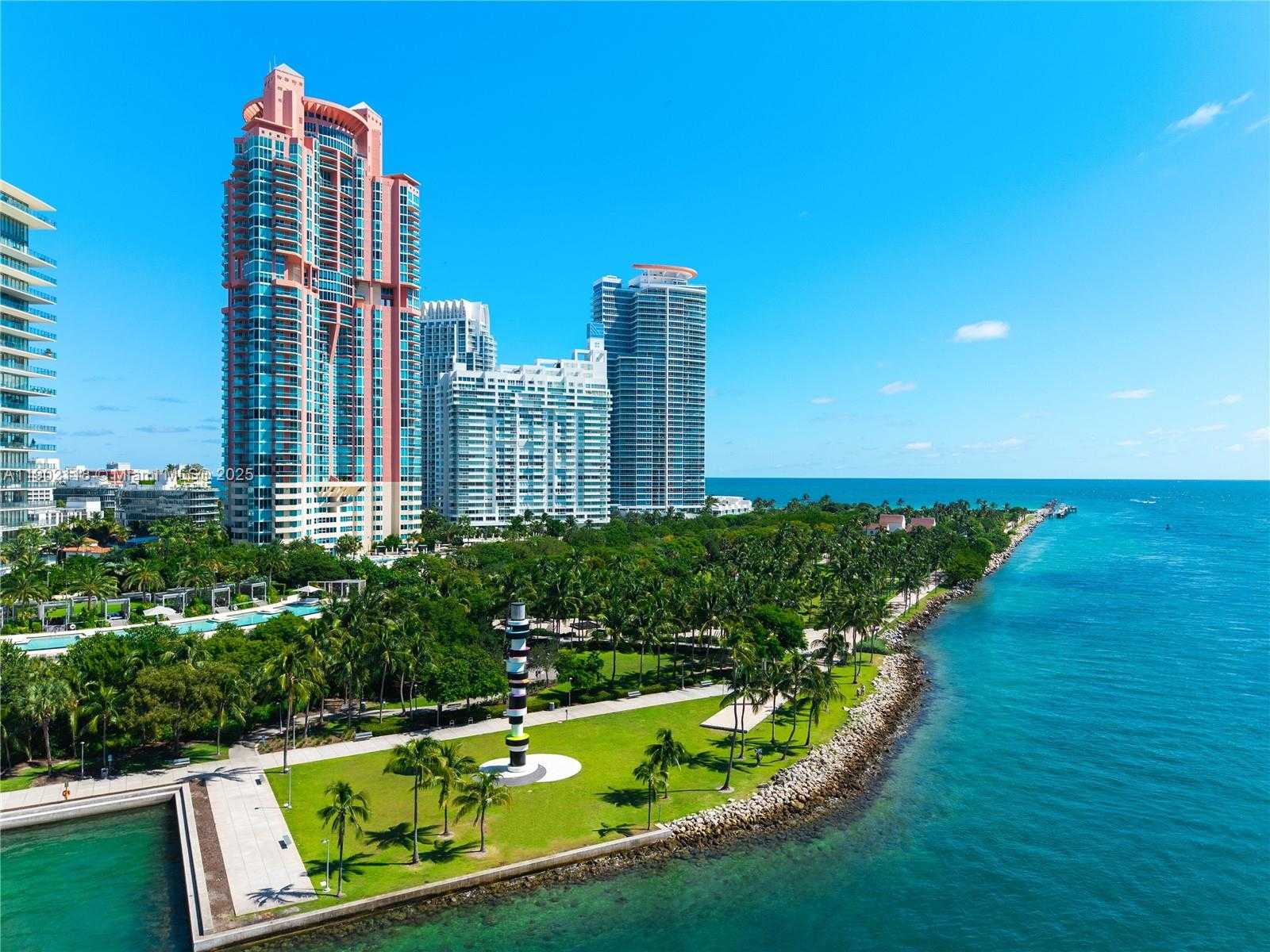 Small Image of 300 SOUTH POINTE DR #TH 3103, Miami Beach Number 39