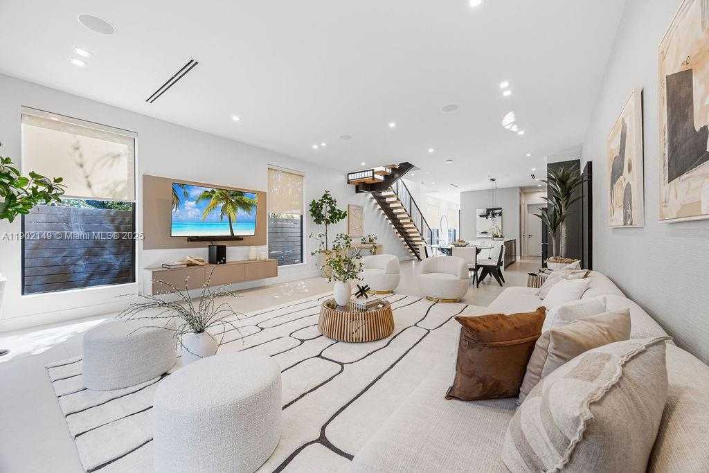 Small Image of 1220 NORTH EAST 13TH AVE, Fort Lauderdale Number 30