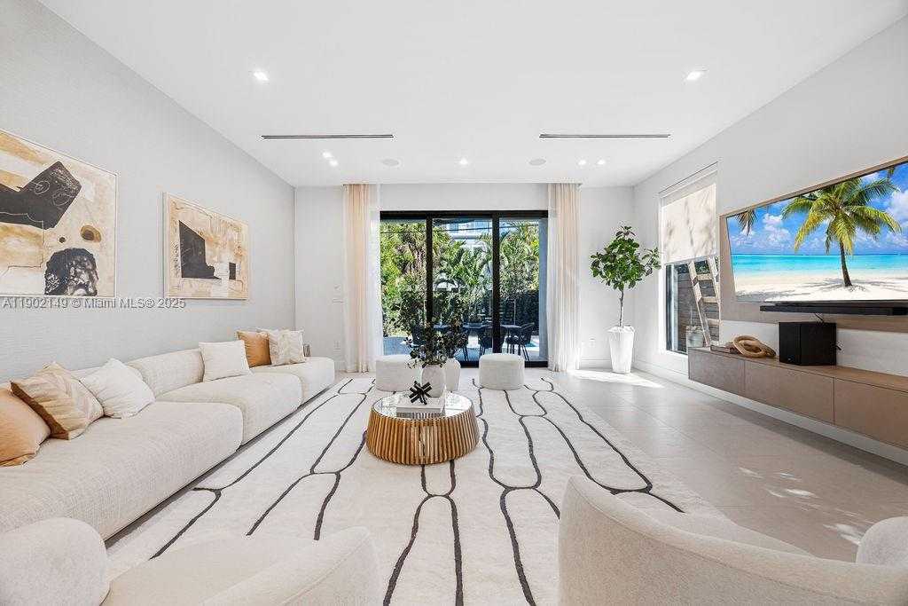 Small Image of 1220 NORTH EAST 13TH AVE, Fort Lauderdale Number 37