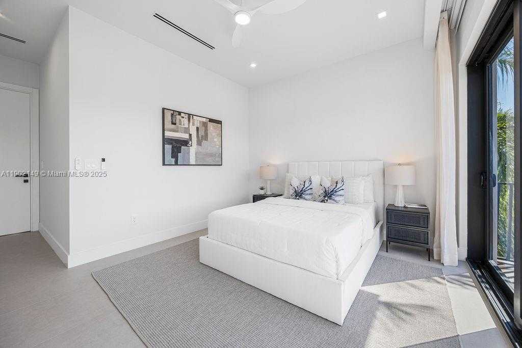 Small Image of 1220 NORTH EAST 13TH AVE, Fort Lauderdale Number 63