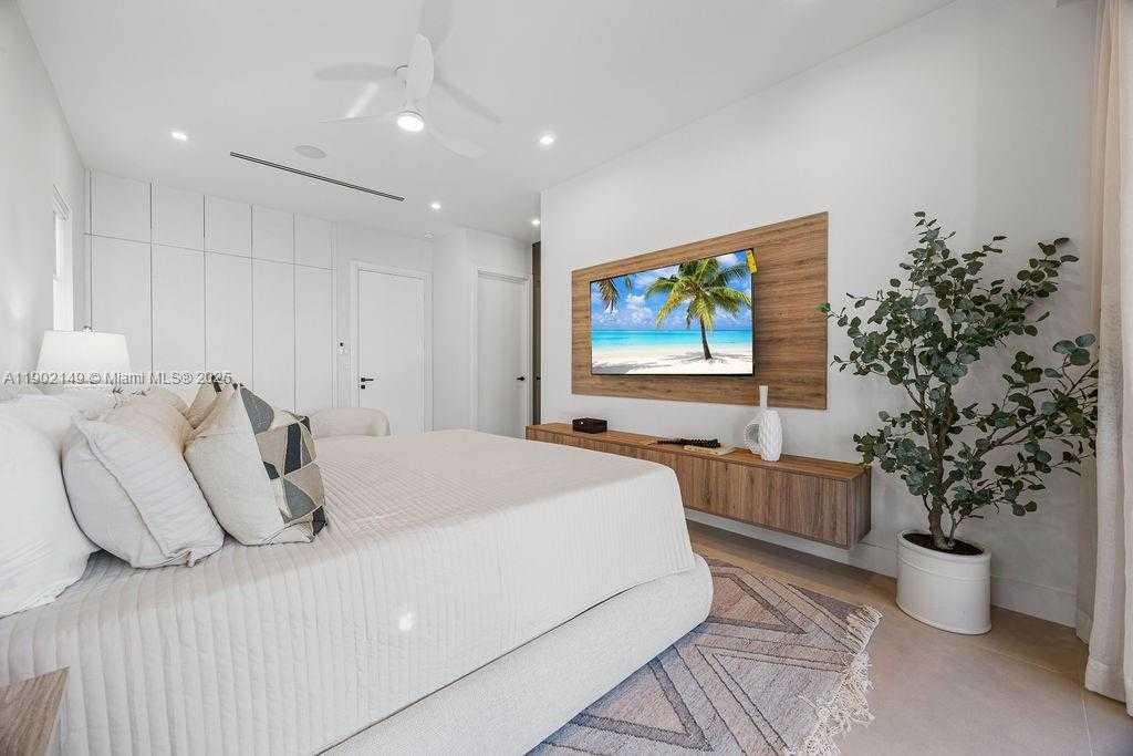 Small Image of 1220 NORTH EAST 13TH AVE, Fort Lauderdale Number 85