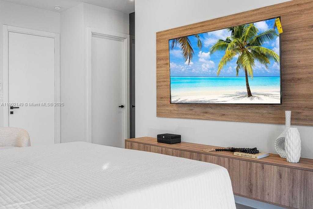 Small Image of 1220 NORTH EAST 13TH AVE, Fort Lauderdale Number 86