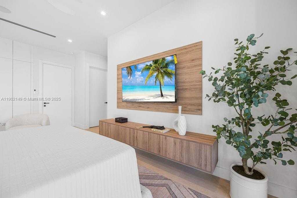 Small Image of 1220 NORTH EAST 13TH AVE, Fort Lauderdale Number 91