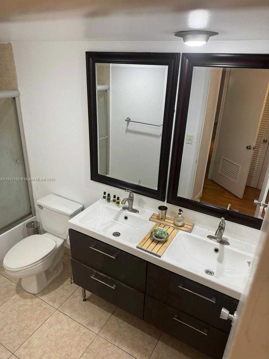 Small Image of 19370 COLLINS AVE #206, Sunny Isles Beach Number 4