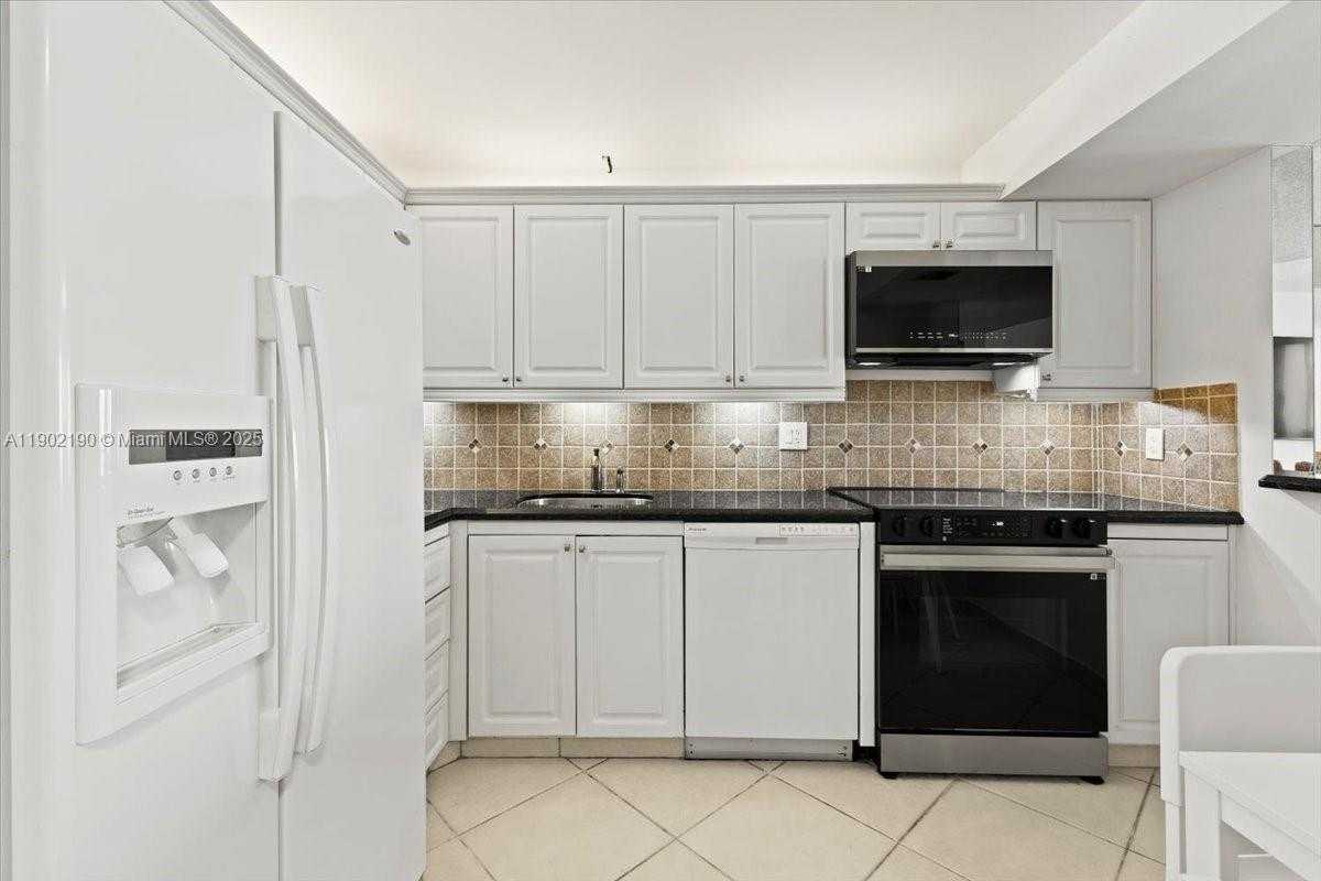 Small Image of 2301 SOUTH OCEAN DR #2004, Hollywood Number 4
