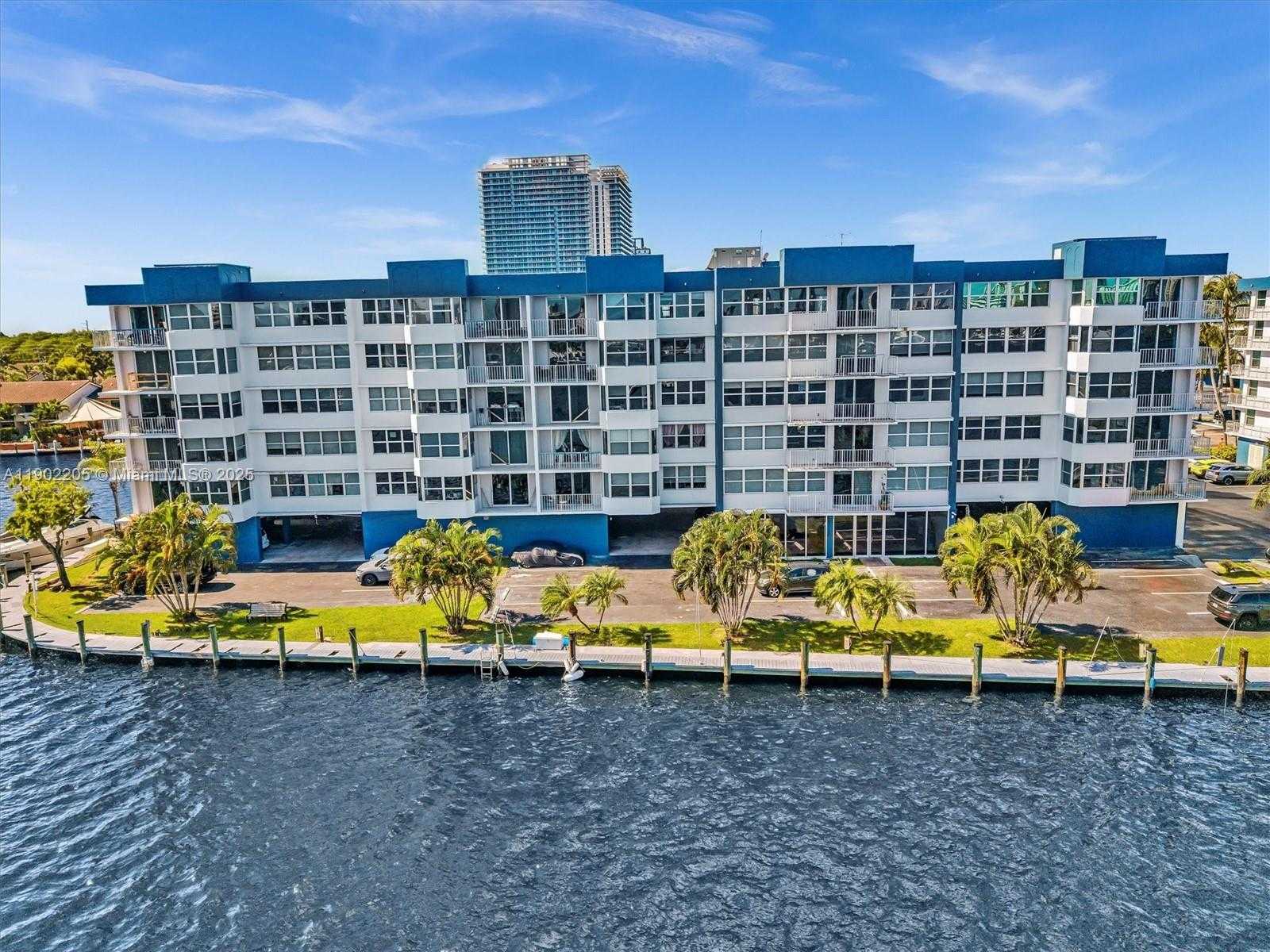 Small Image of 16570 NORTH EAST 26TH AVE #3A, North Miami Beach Number 13