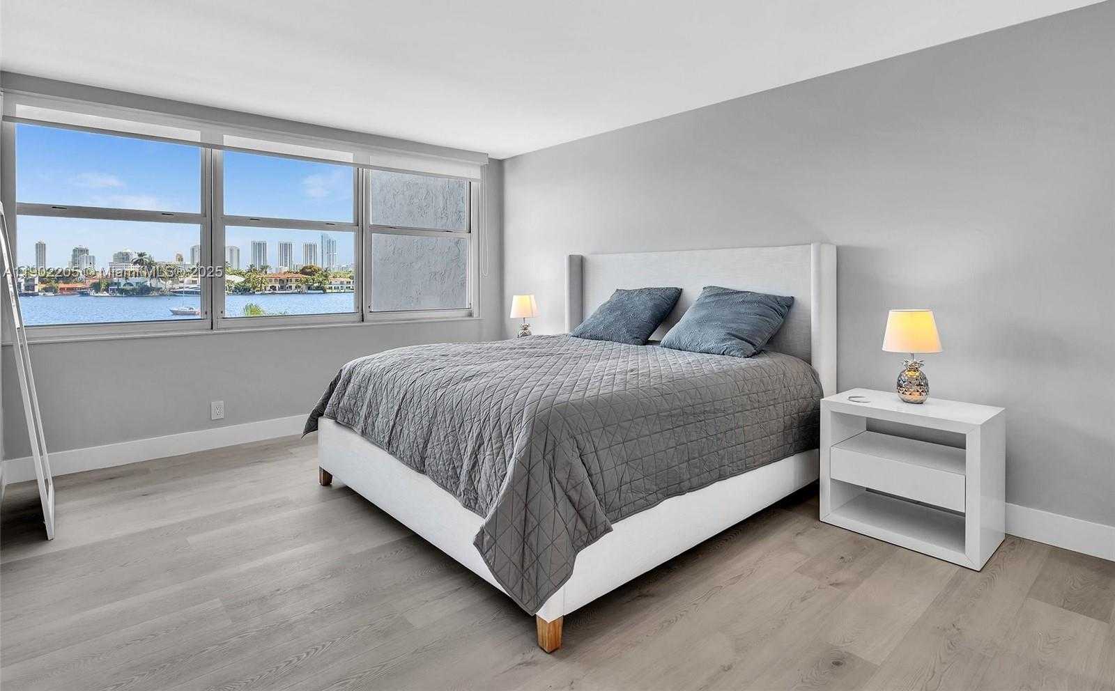 Small Image of 16570 NORTH EAST 26TH AVE #3A, North Miami Beach Number 16