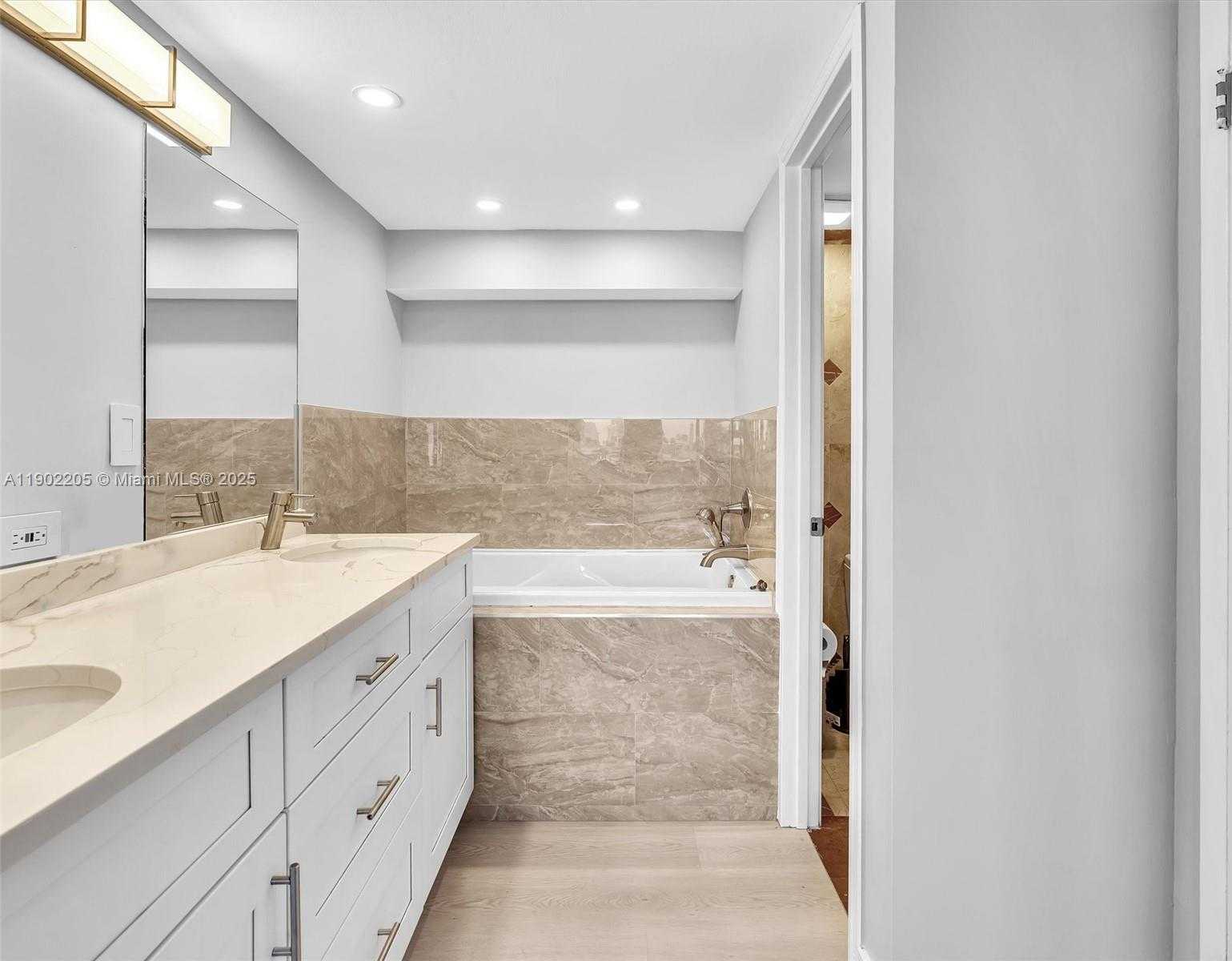 Small Image of 16570 NORTH EAST 26TH AVE #3A, North Miami Beach Number 19