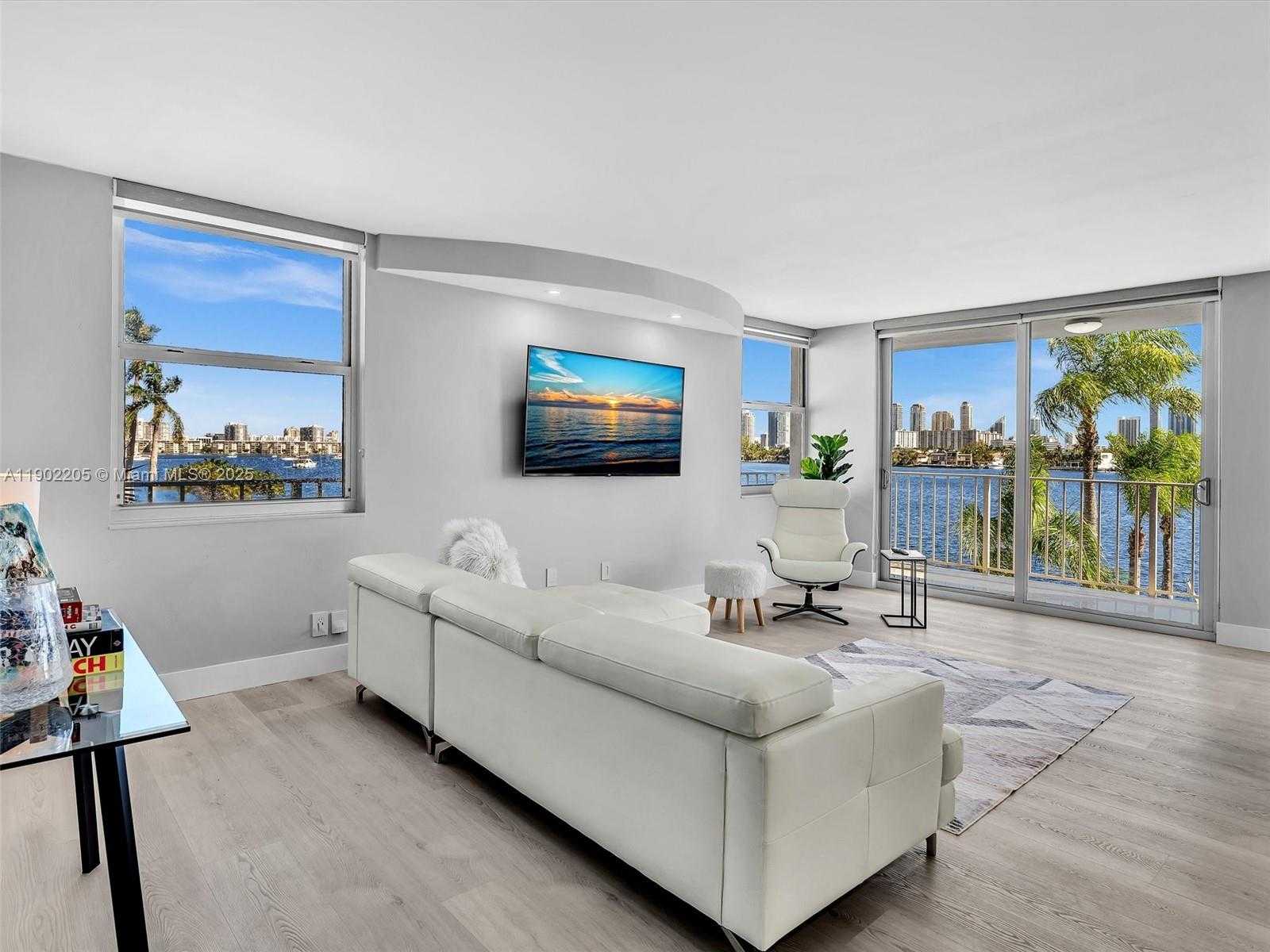 Small Image of 16570 NORTH EAST 26TH AVE #3A, North Miami Beach Number 3