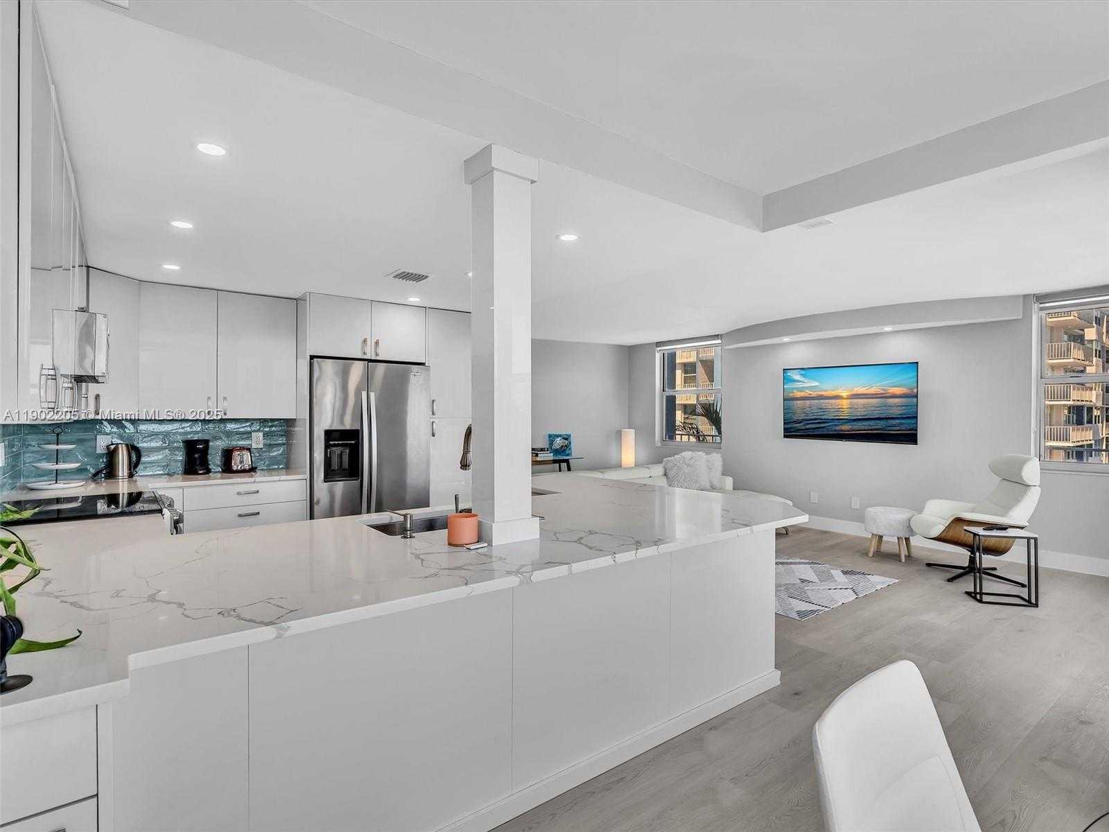 Small Image of 16570 NORTH EAST 26TH AVE #3A, North Miami Beach Number 32