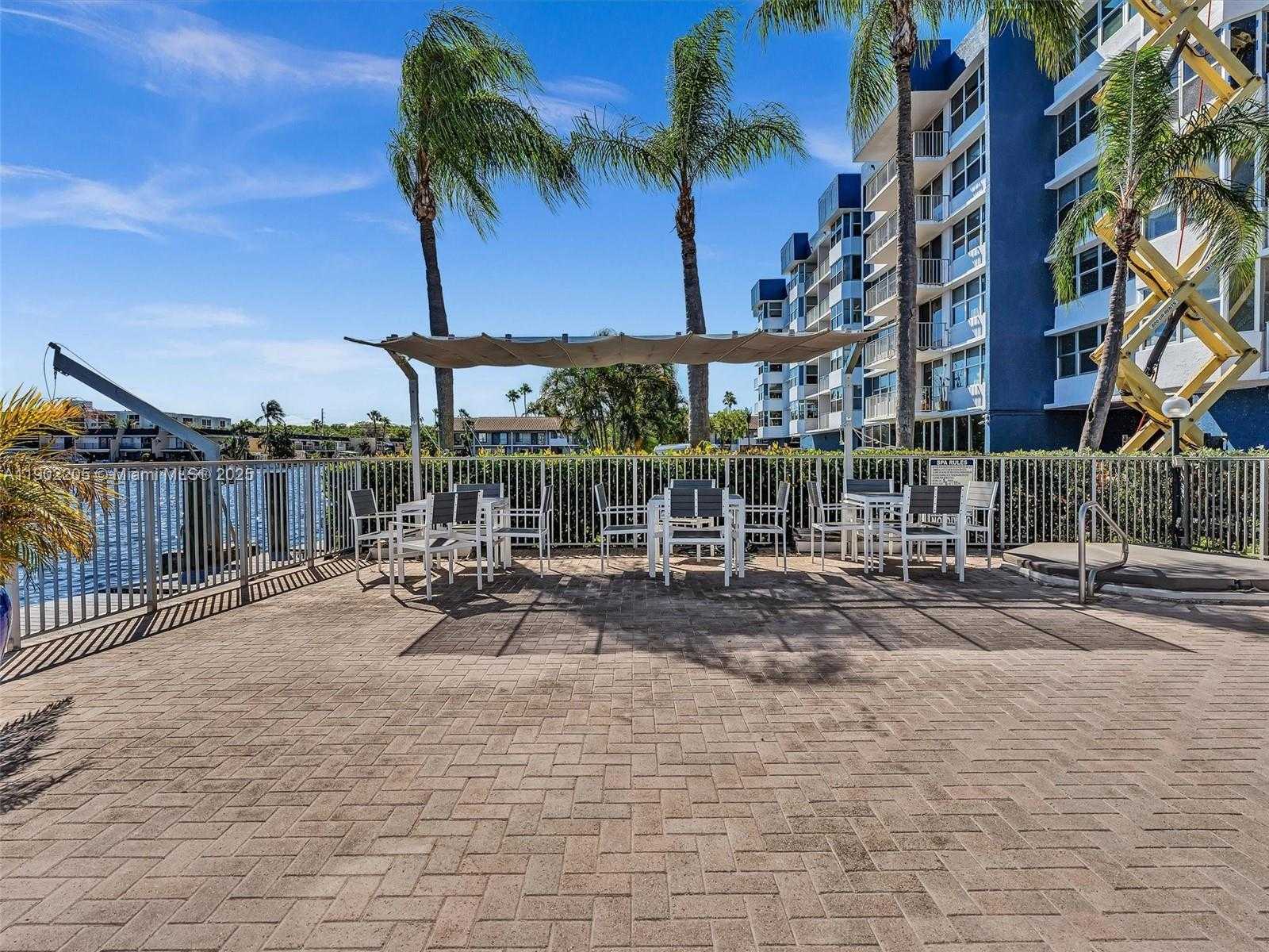 Small Image of 16570 NORTH EAST 26TH AVE #3A, North Miami Beach Number 39