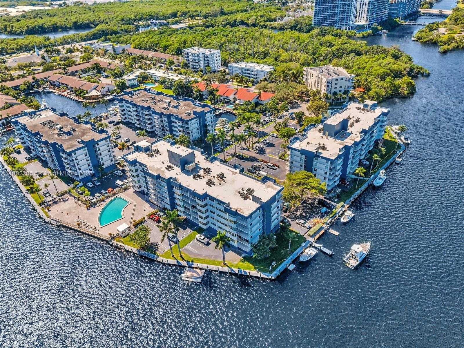 Small Image of 16570 NORTH EAST 26TH AVE #3A, North Miami Beach Number 56