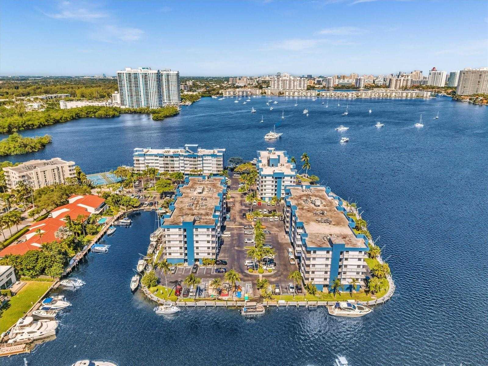 Small Image of 16570 NORTH EAST 26TH AVE #3A, North Miami Beach Number 57