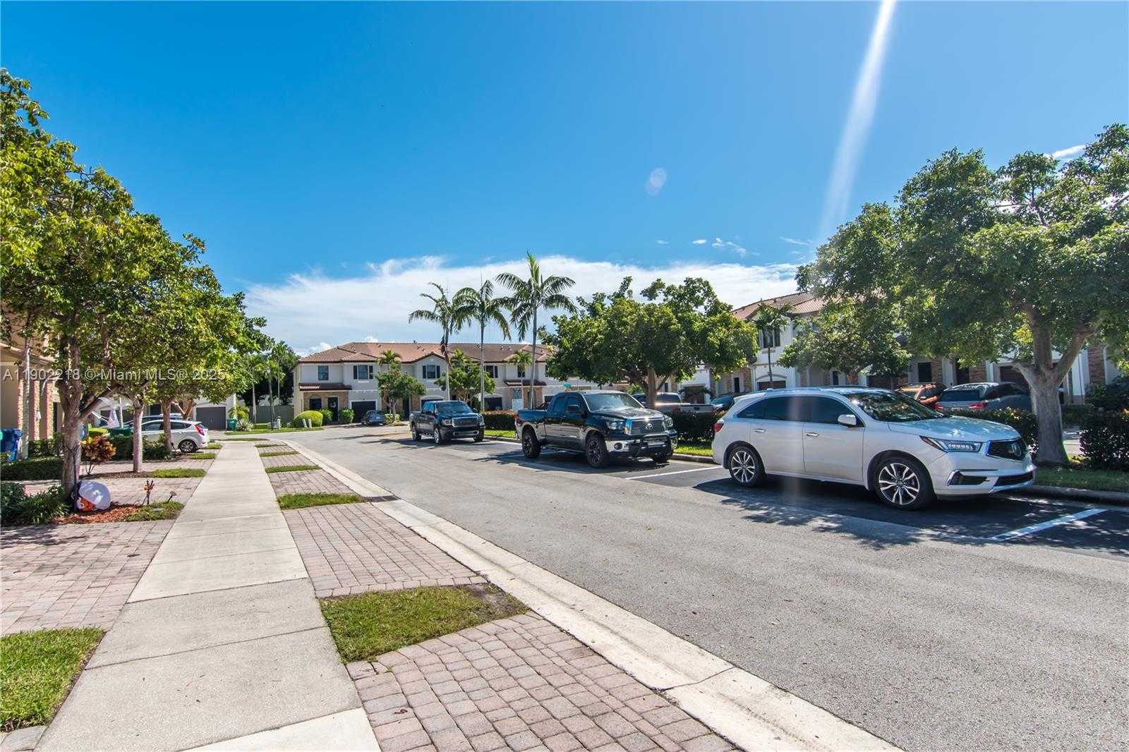 Small Image of 11341 SOUTH WEST 233RD ST, Homestead Number 38