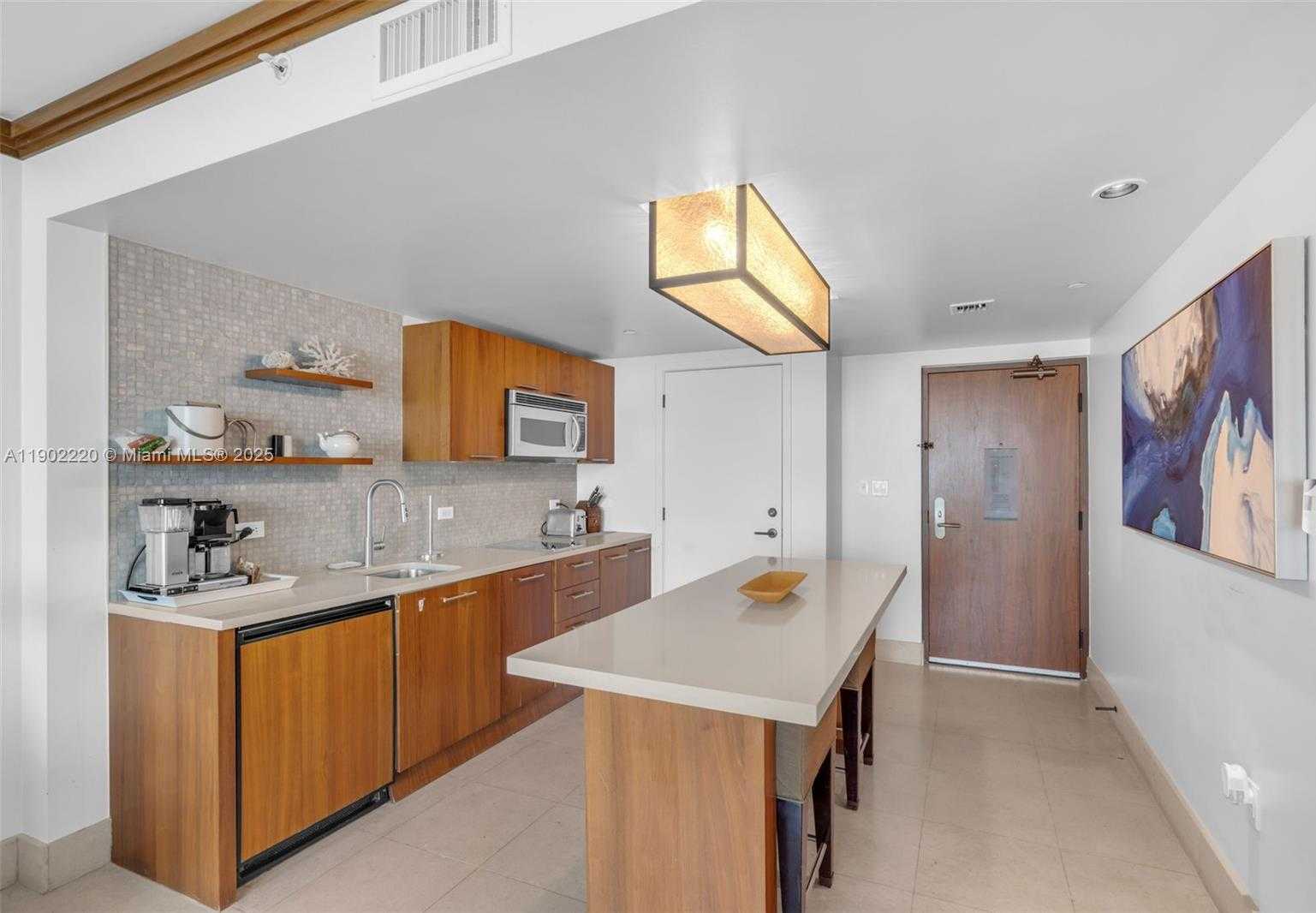 Imagen de Pequeño Objeto