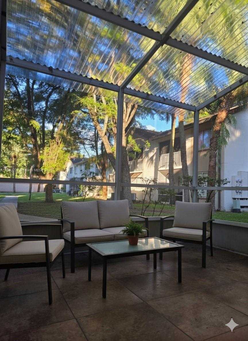 Small Image of 9241 SOUTH WEST 138TH PL #9241, Miami Number 18