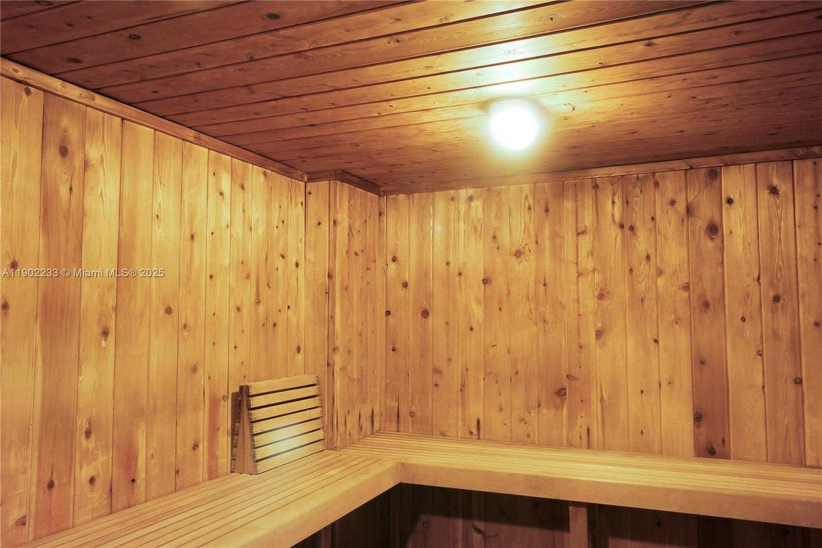 Small Image of 100 BAYVIEW DR #1008, Sunny Isles Beach Number 50