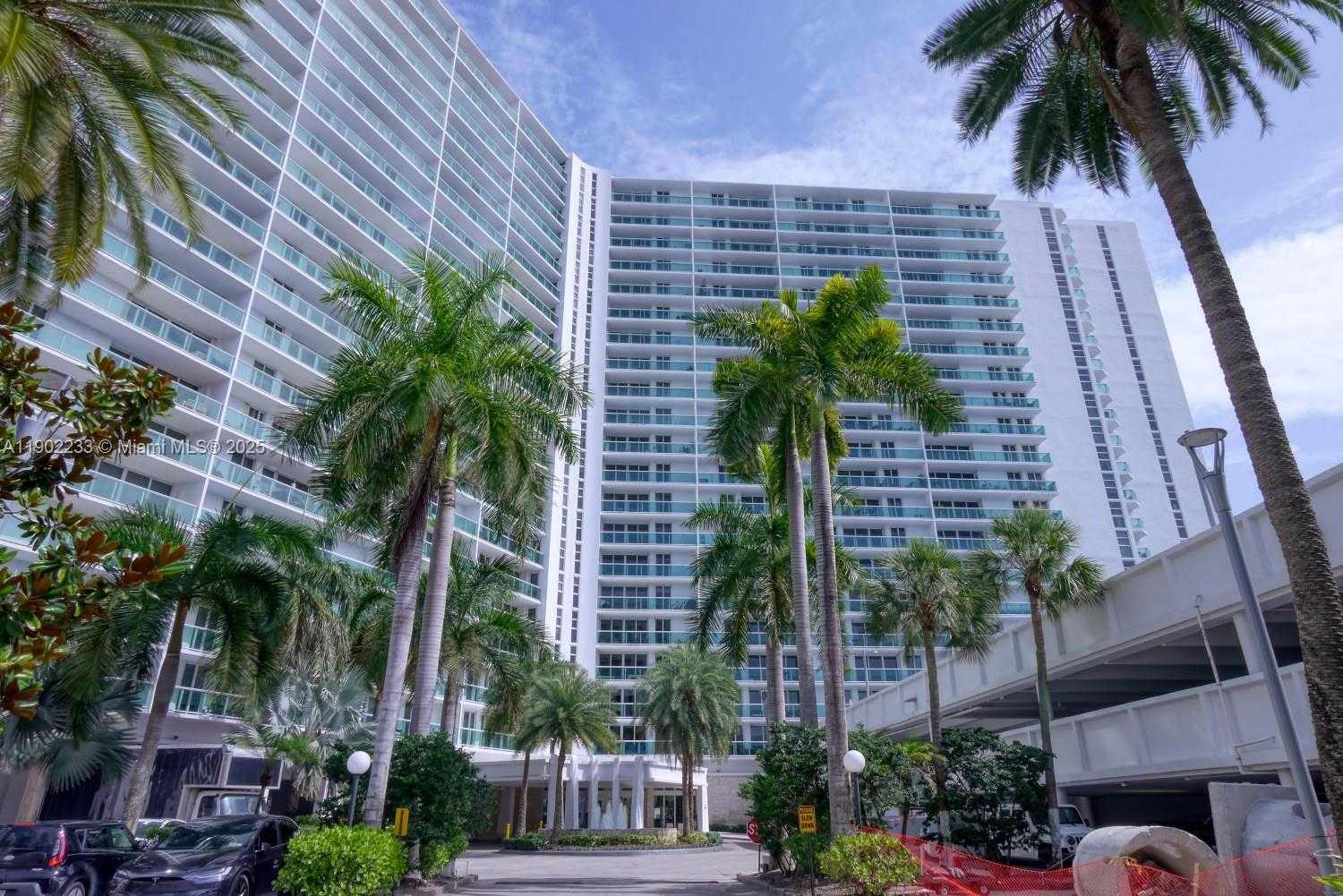 Small Image of 100 BAYVIEW DR #1008, Sunny Isles Beach Number 52