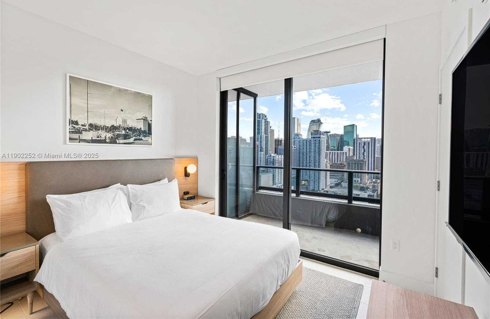 Small Image of 159 NORTH EAST 6TH ST #2405, Miami Number 18