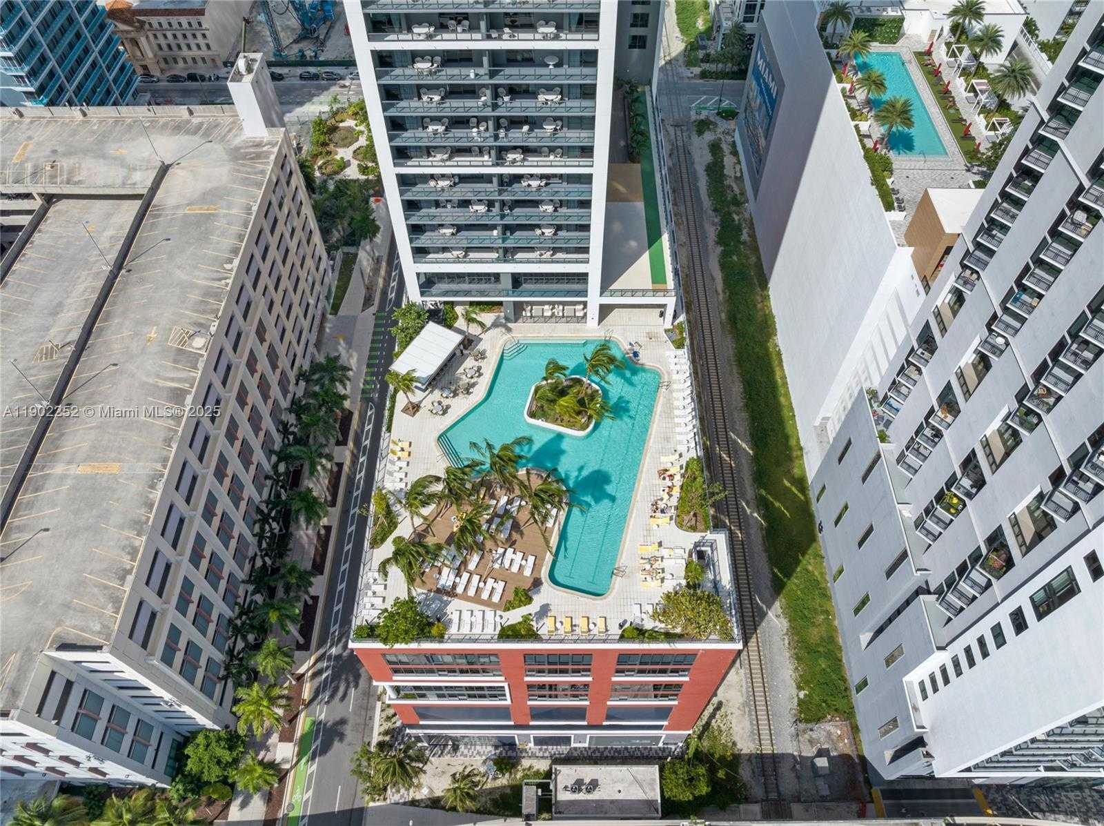 Small Image of 159 NORTH EAST 6TH ST #2405, Miami Number 22