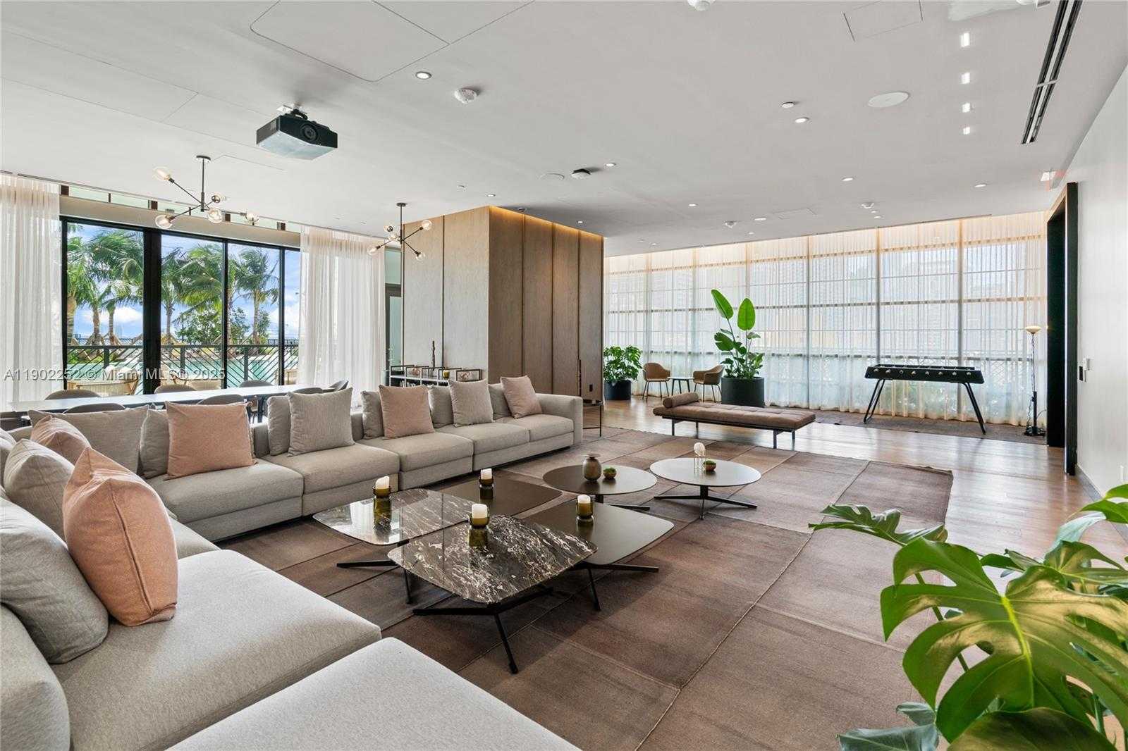Small Image of 159 NORTH EAST 6TH ST #2405, Miami Number 32
