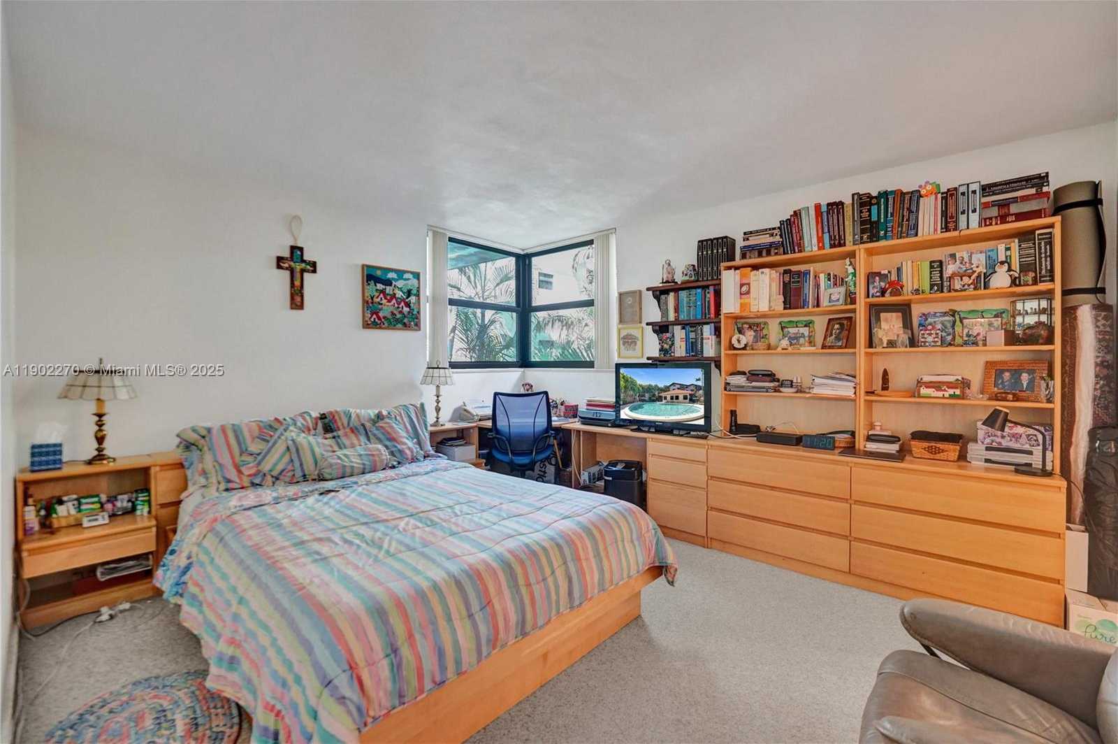 Imagen de Pequeño Objeto