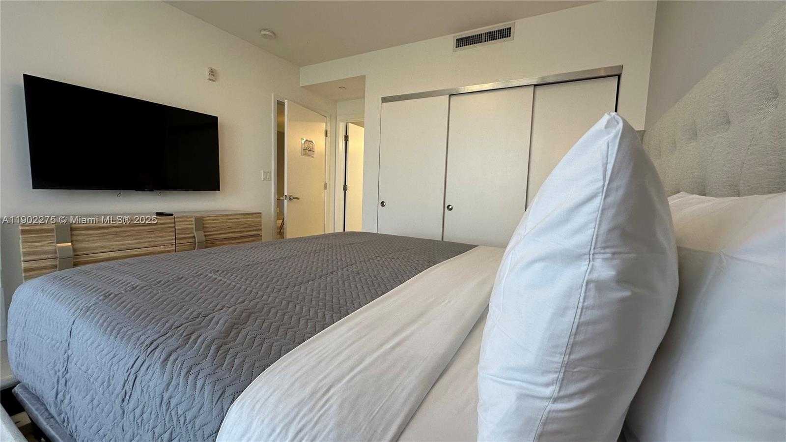 Small Image of 1120 98TH ST #302, Bay Harbor Islands Number 15