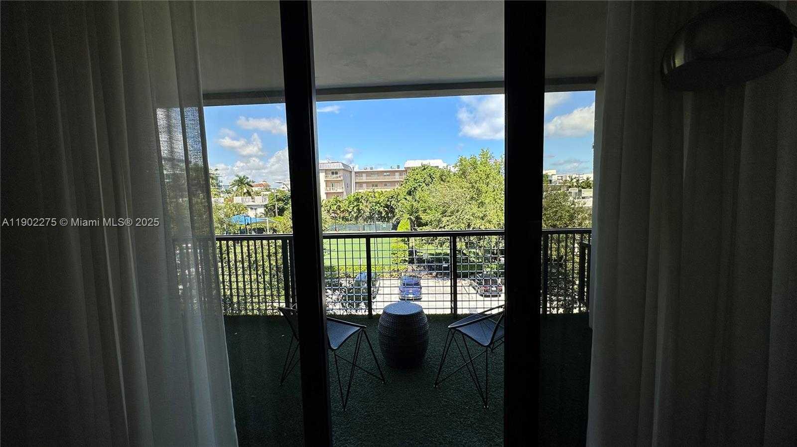 Small Image of 1120 98TH ST #302, Bay Harbor Islands Number 26