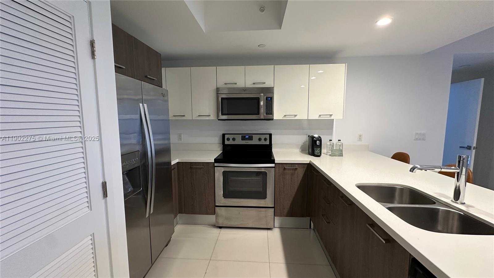 Small Image of 1120 98TH ST #302, Bay Harbor Islands Number 4