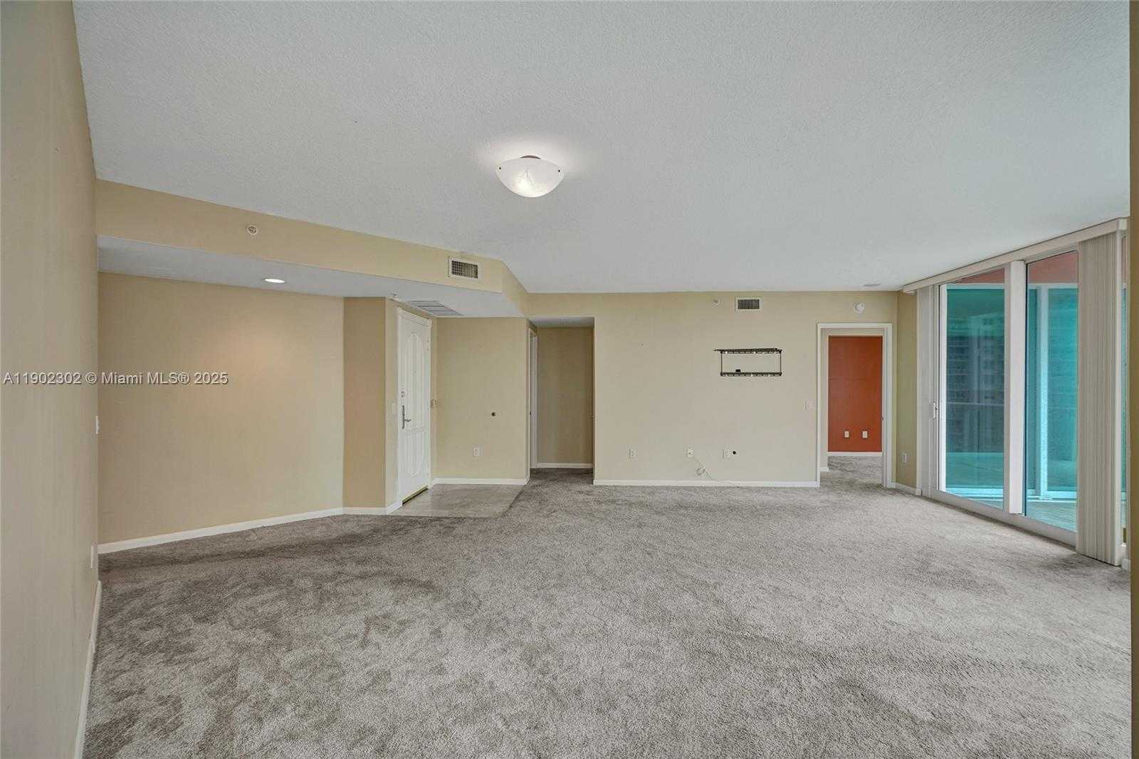 Small Image of 3370 HIDDEN BAY DR #2114, Aventura Number 13