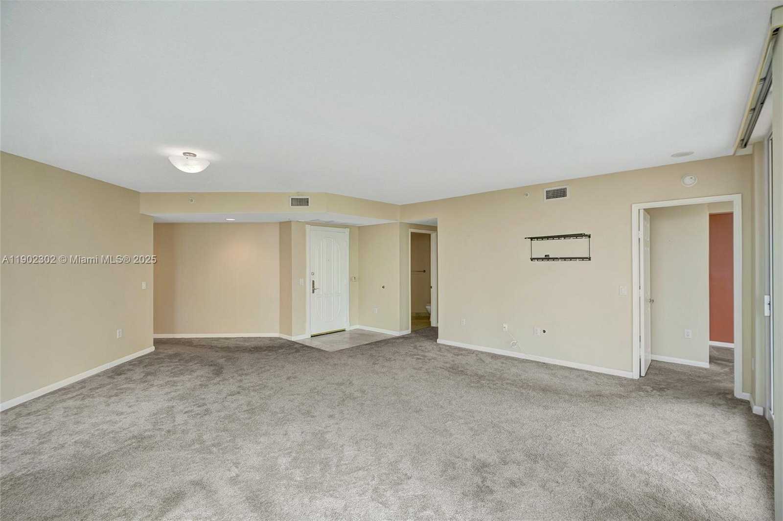 Small Image of 3370 HIDDEN BAY DR #2114, Aventura Number 14