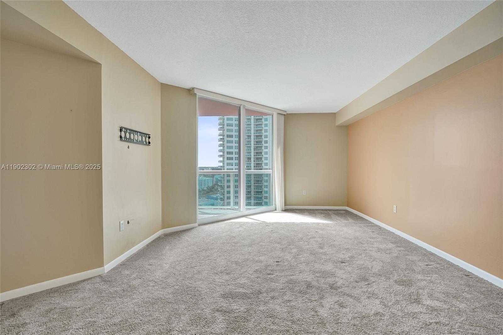 Small Image of 3370 HIDDEN BAY DR #2114, Aventura Number 25
