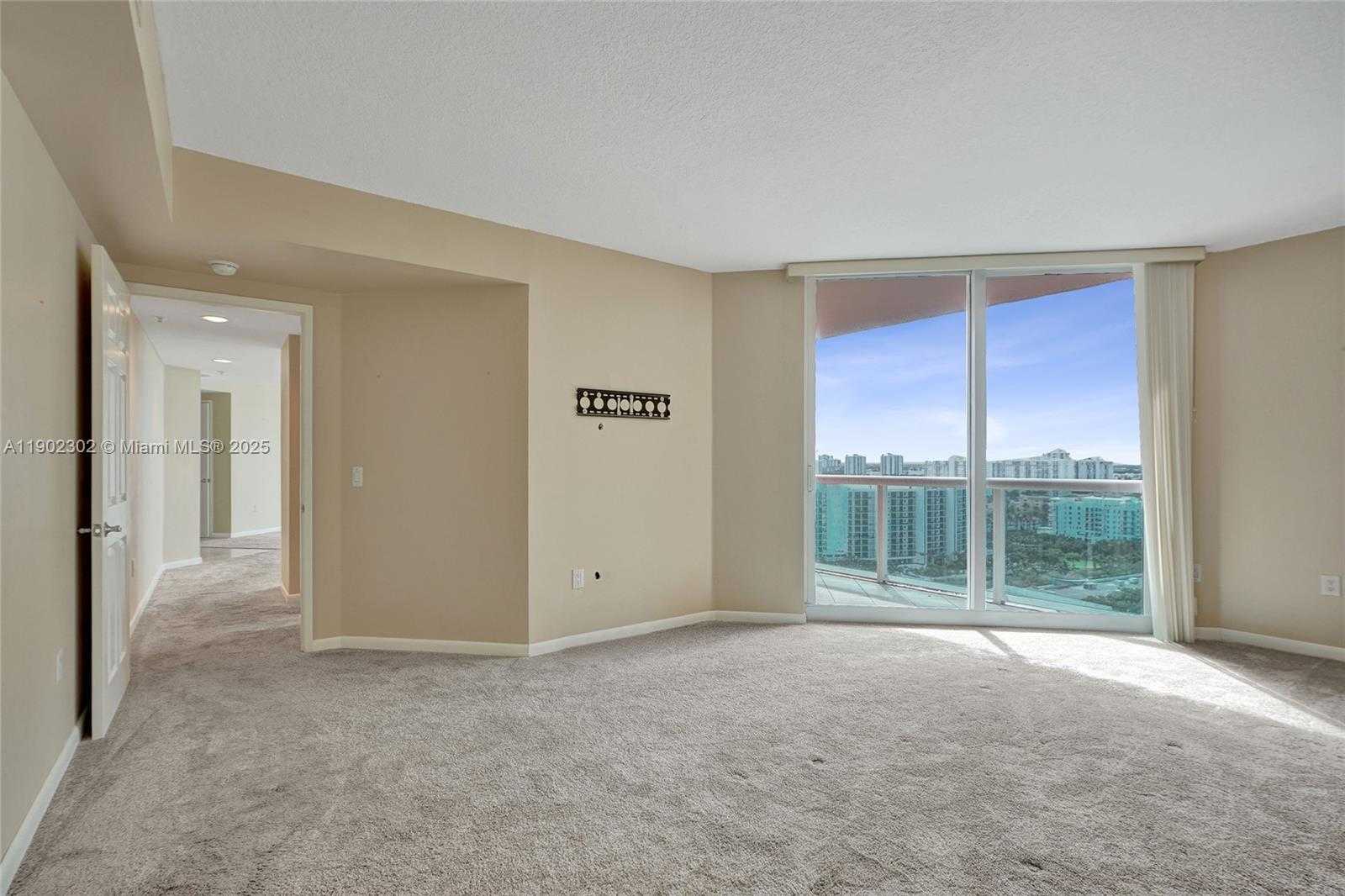 Small Image of 3370 HIDDEN BAY DR #2114, Aventura Number 26