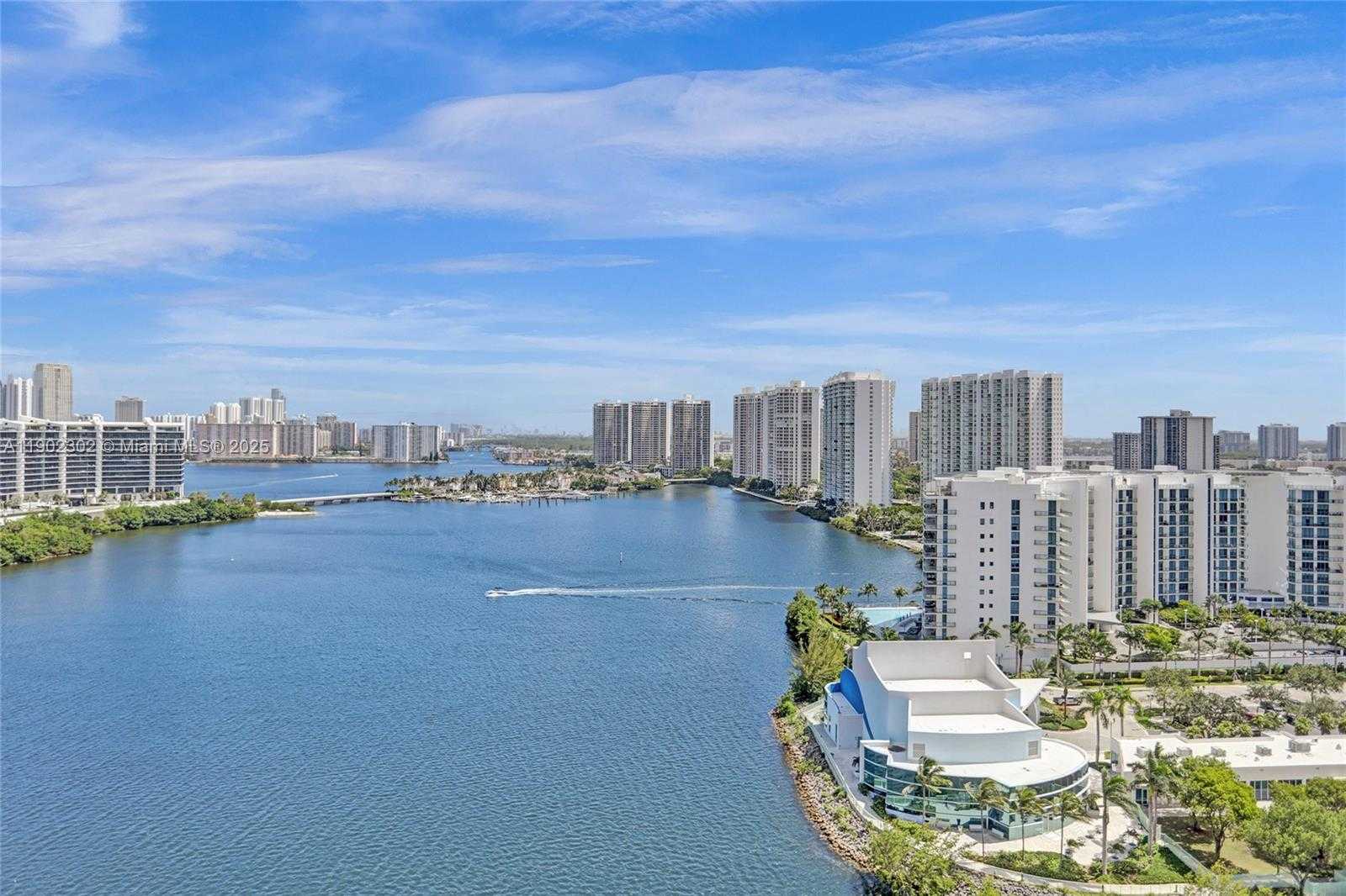 Small Image of 3370 HIDDEN BAY DR #2114, Aventura Number 3