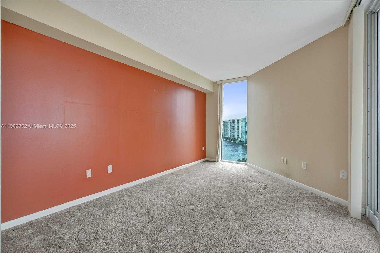 Small Image of 3370 HIDDEN BAY DR #2114, Aventura Number 37