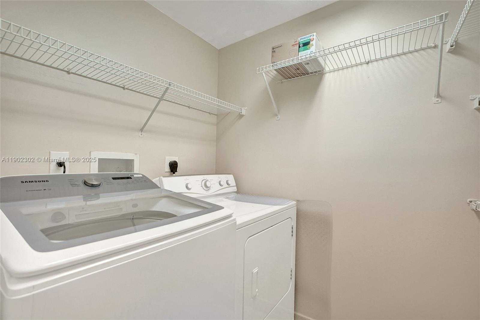 Small Image of 3370 HIDDEN BAY DR #2114, Aventura Number 40