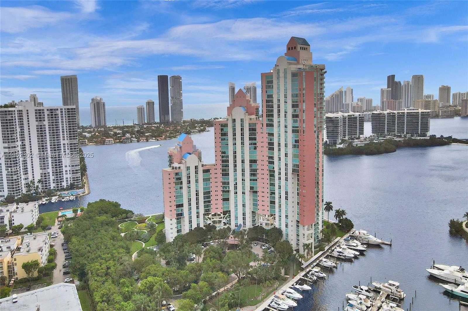 Small Image of 3370 HIDDEN BAY DR #2114, Aventura Number 43