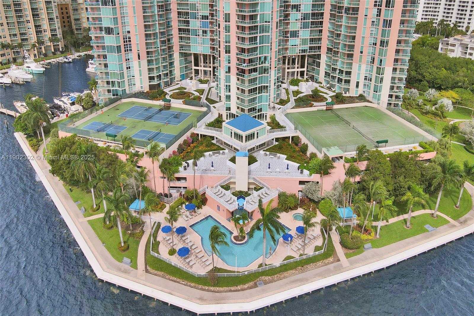 Small Image of 3370 HIDDEN BAY DR #2114, Aventura Number 44