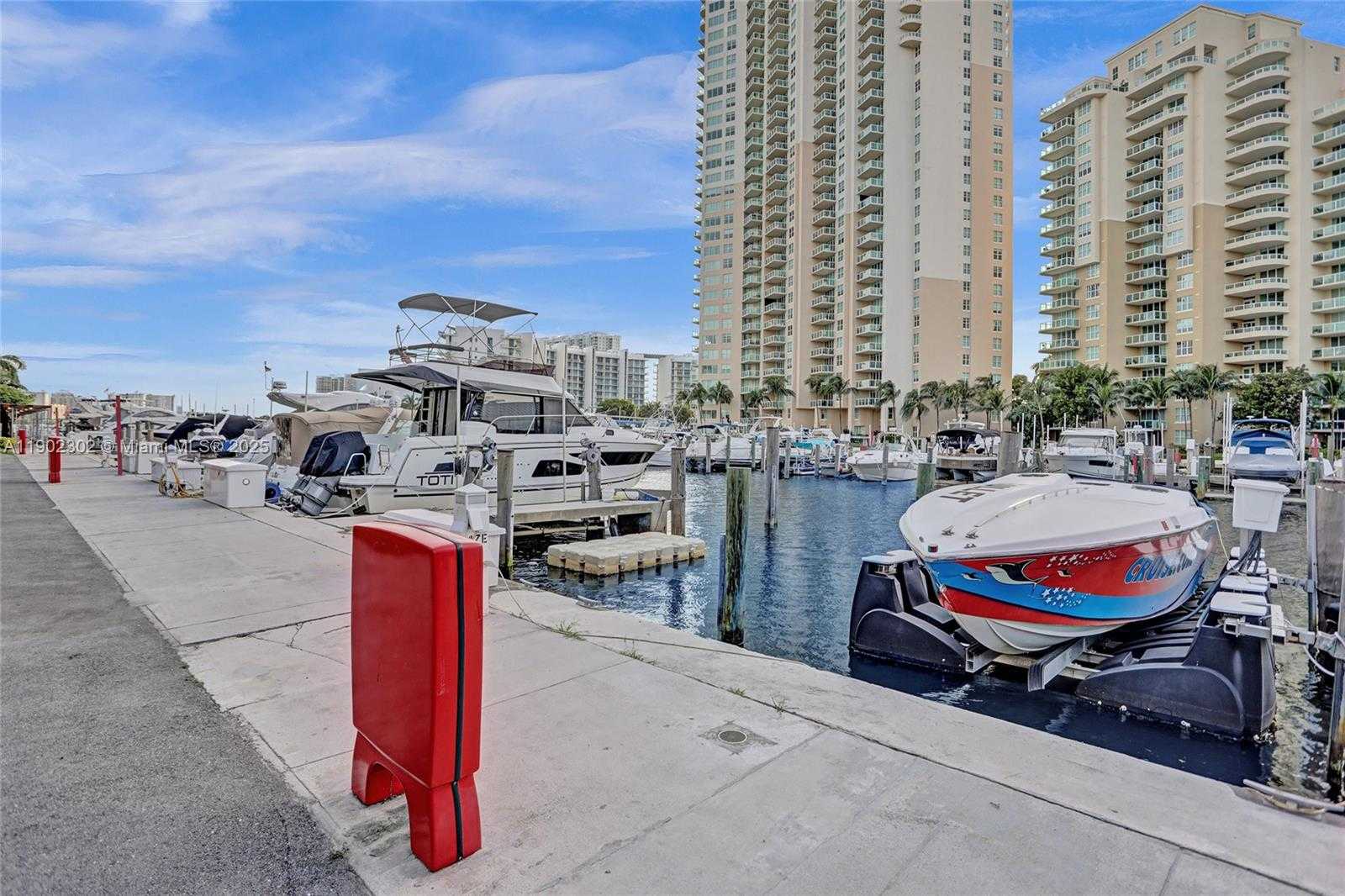 Small Image of 3370 HIDDEN BAY DR #2114, Aventura Number 54