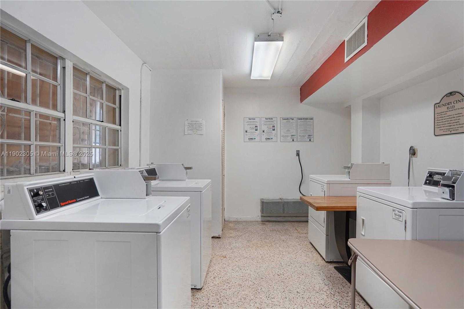 Small Image of 1051 MERIDIAN AVE #1K, Miami Beach Number 20